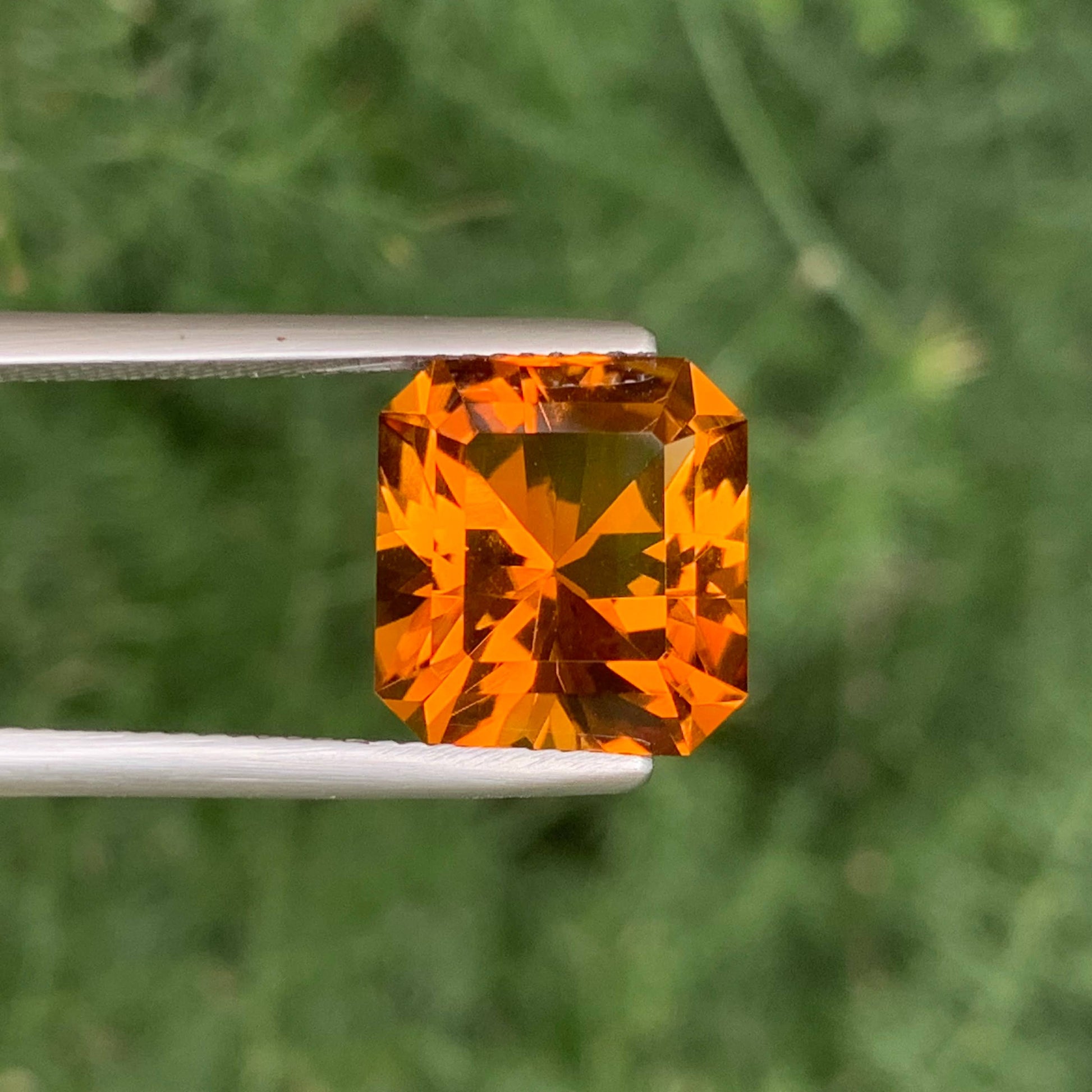 6.65 Carats Madeira Citrine Stone