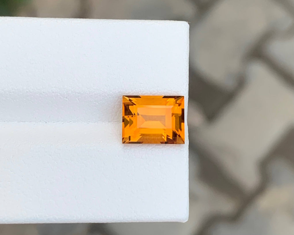 3.20 Carats Madeira Citrine Baguette