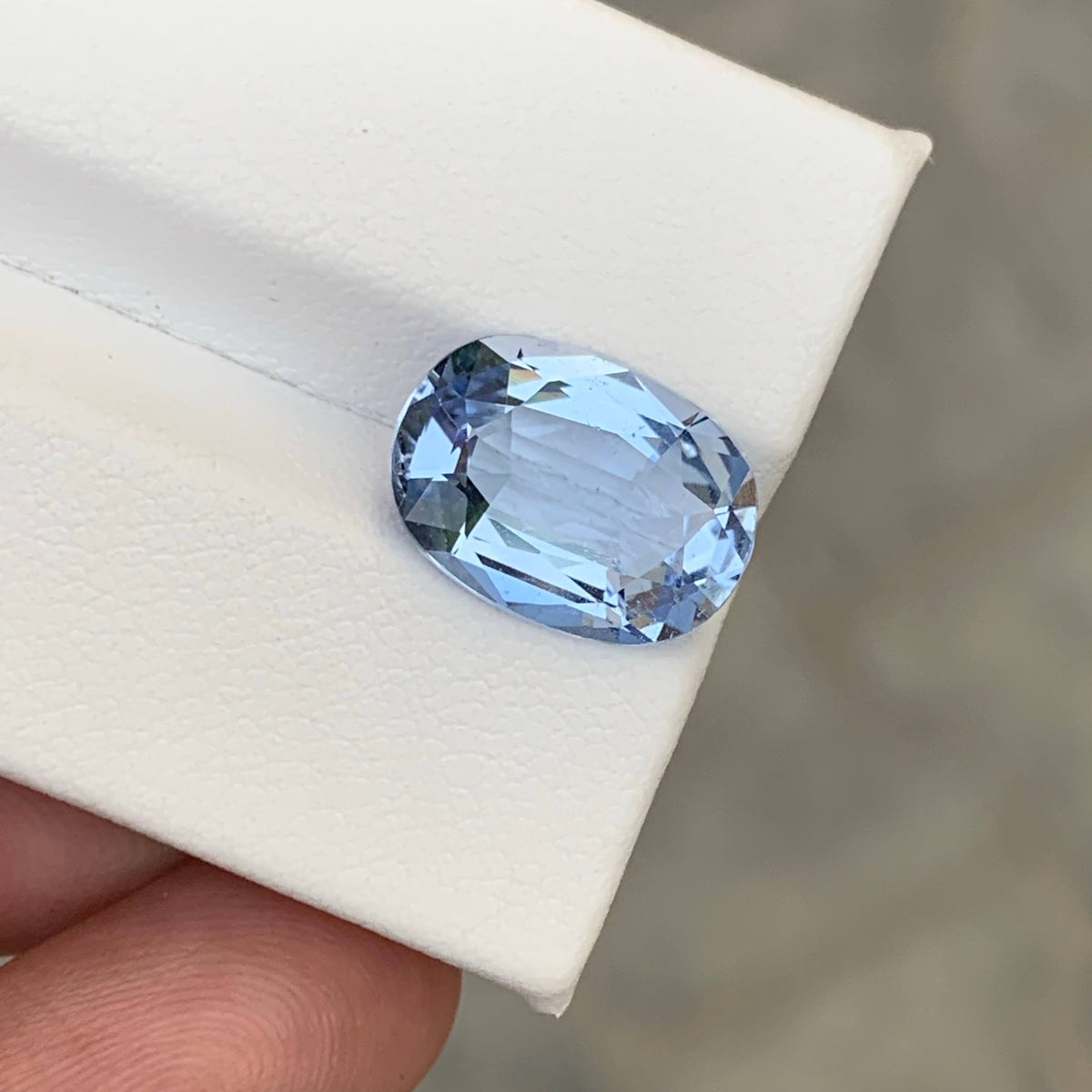 4.45 Carat Natural Aquamarine Goshenite Oval Cut Gemstone From Pakistan