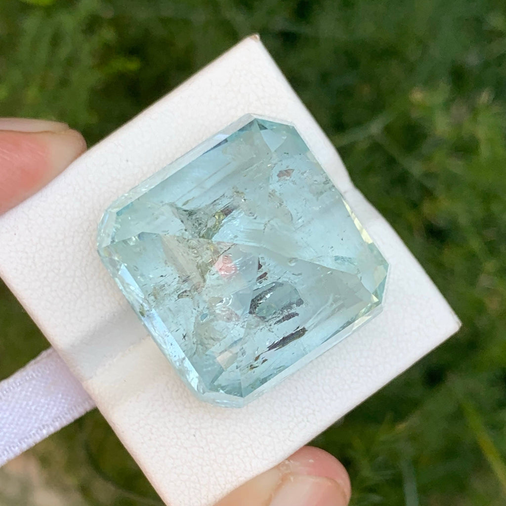 82 Carats Light Blue Aquamarine