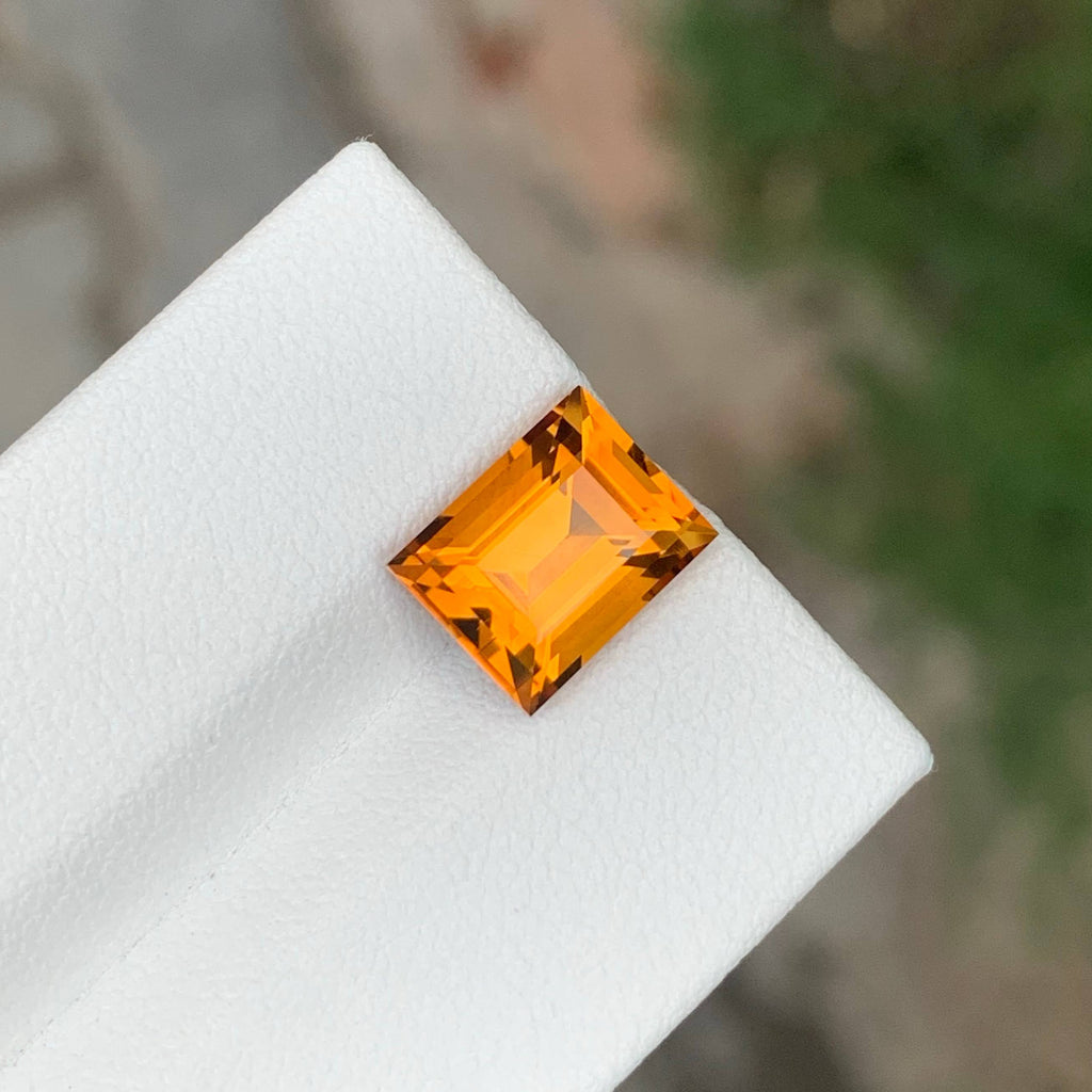 3.20 Carats Madeira Citrine Baguette