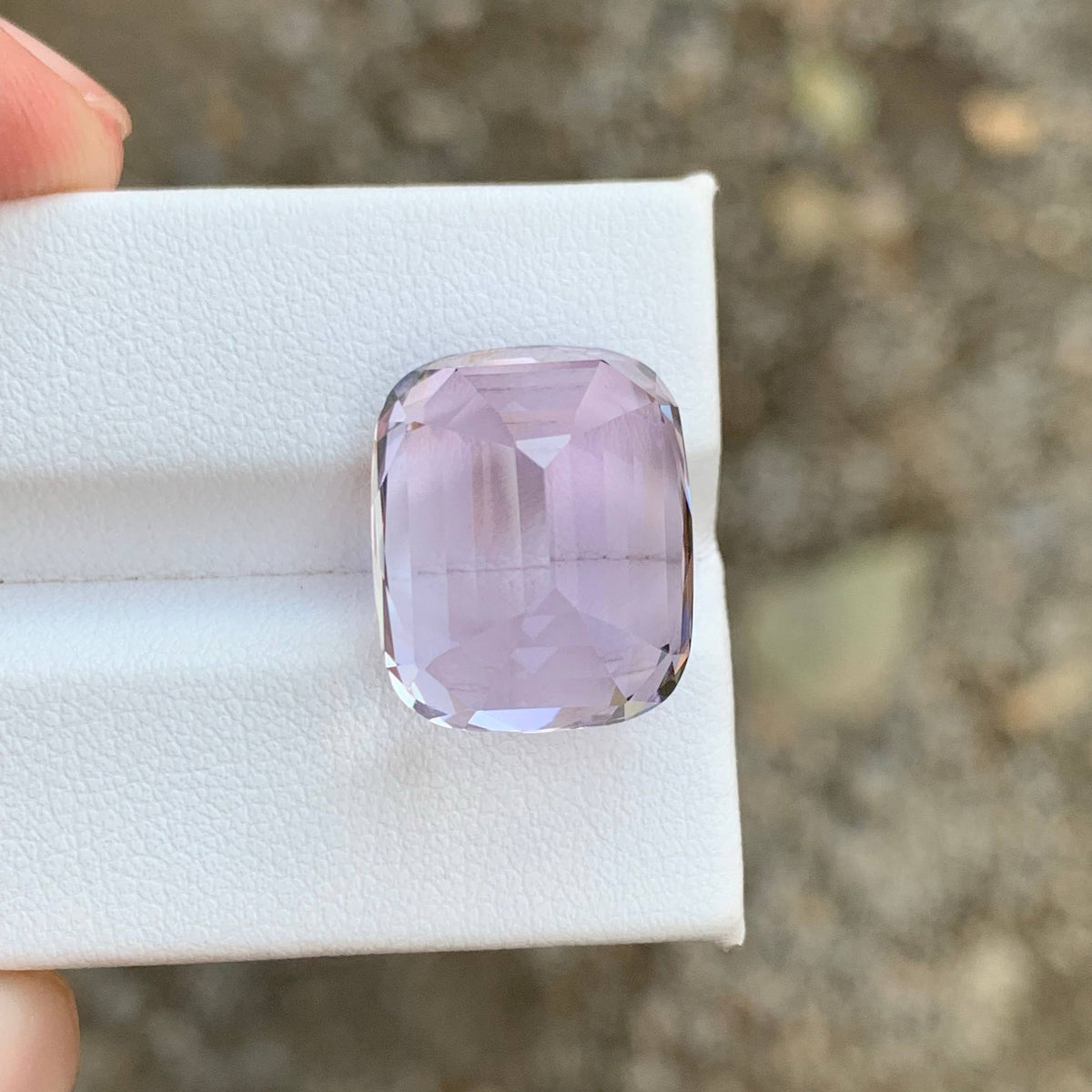 21.40 Carat Natural Loose Light Purple Kunzite Stone Cushion Cut Afghan Gemstone