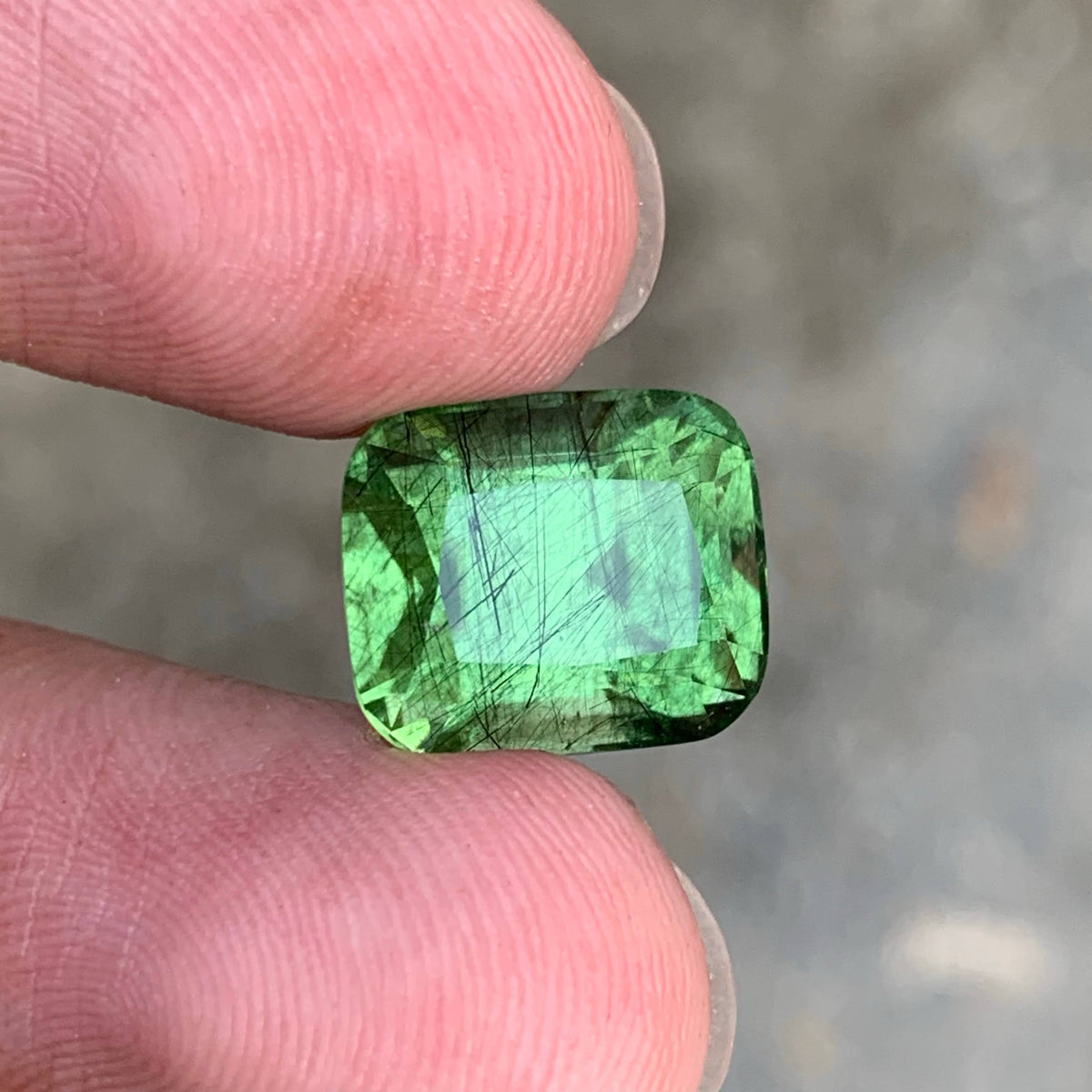 10.55 Carat Natural Loose Ludwigite Inclusion Peridot Cushion Cut Pakistani Gem