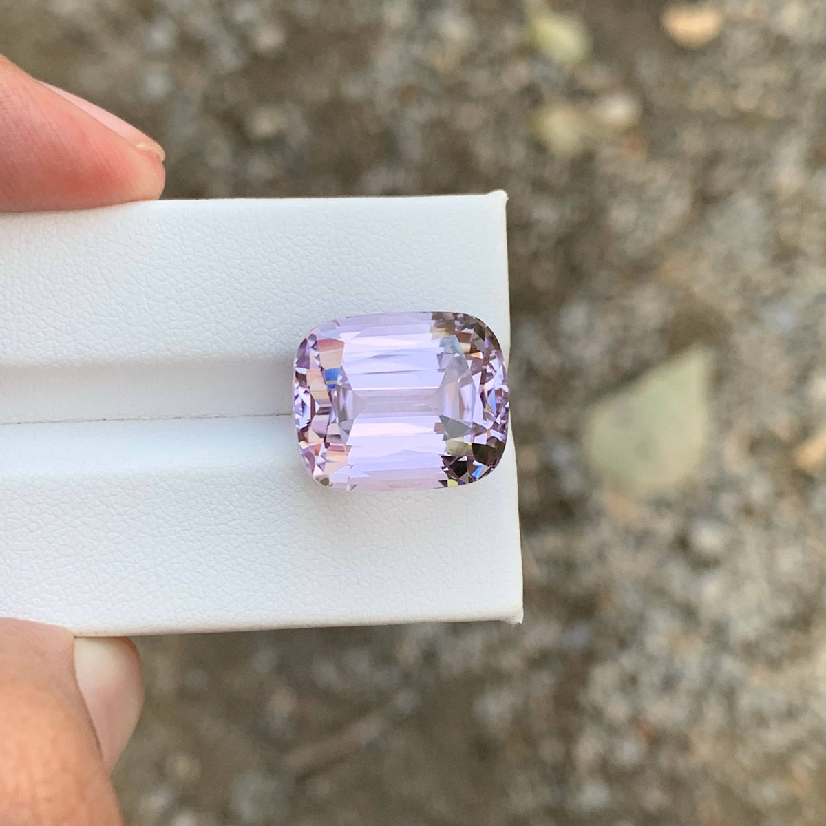 21.40 Carat Natural Loose Light Purple Kunzite Stone Cushion Cut Afghan Gemstone