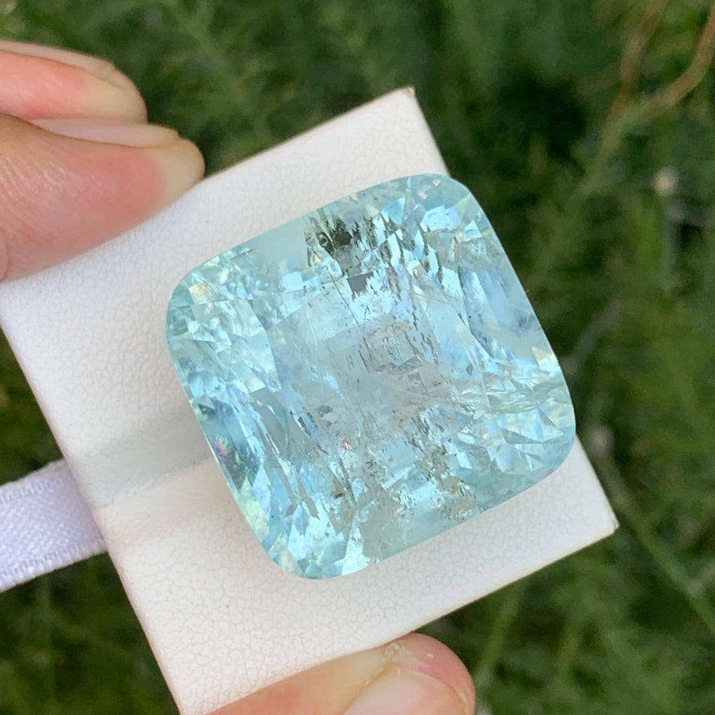 82 Carats Light Blue Aquamarine