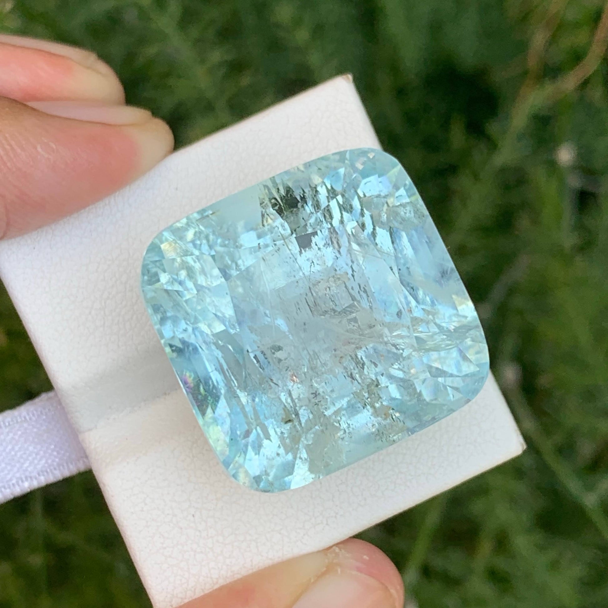82 Carats Light Blue Aquamarine