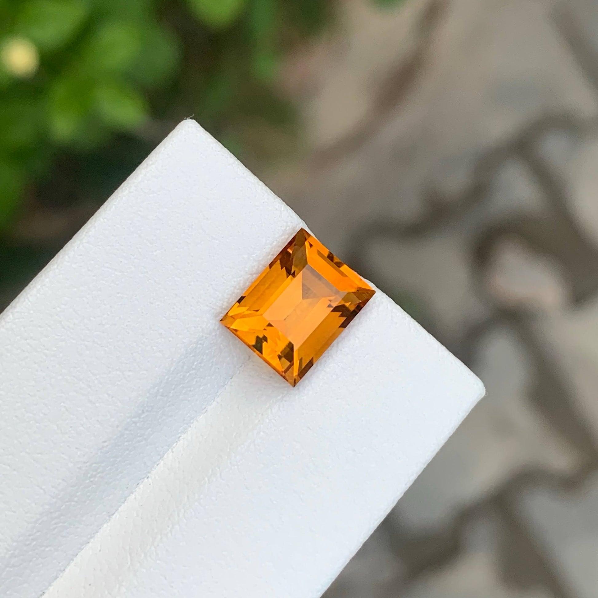 3.20 Carats Madeira Citrine Baguette
