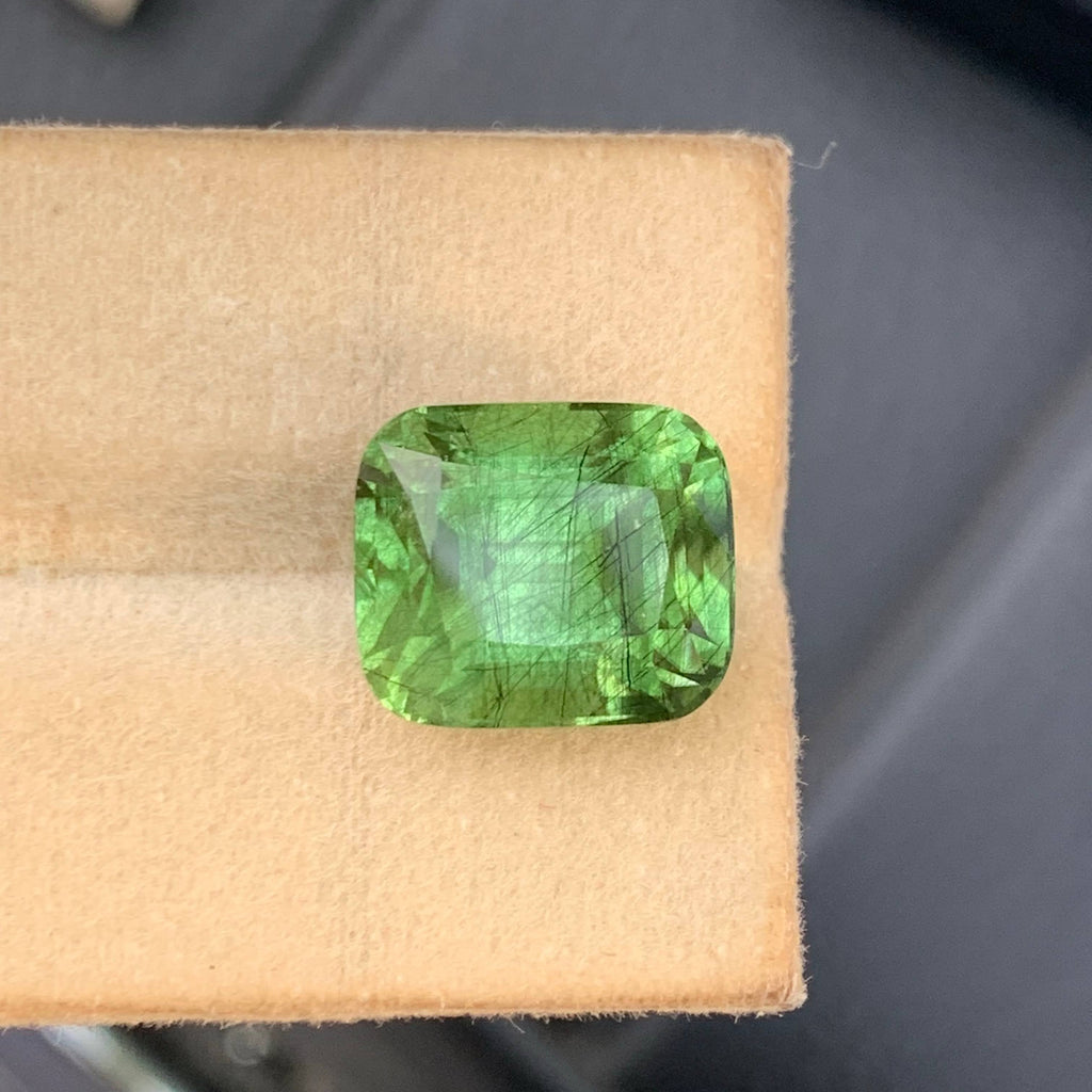 10.55 Carat Natural Loose Ludwigite Inclusion Peridot Cushion Cut Pakistani Gem