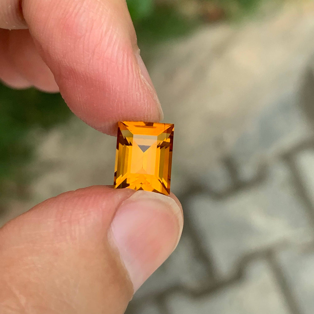 3.20 Carats Madeira Citrine Baguette
