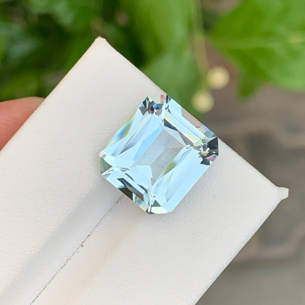 8.25 Carat Natural Loose Light Blue Aquamarine African Gemstone