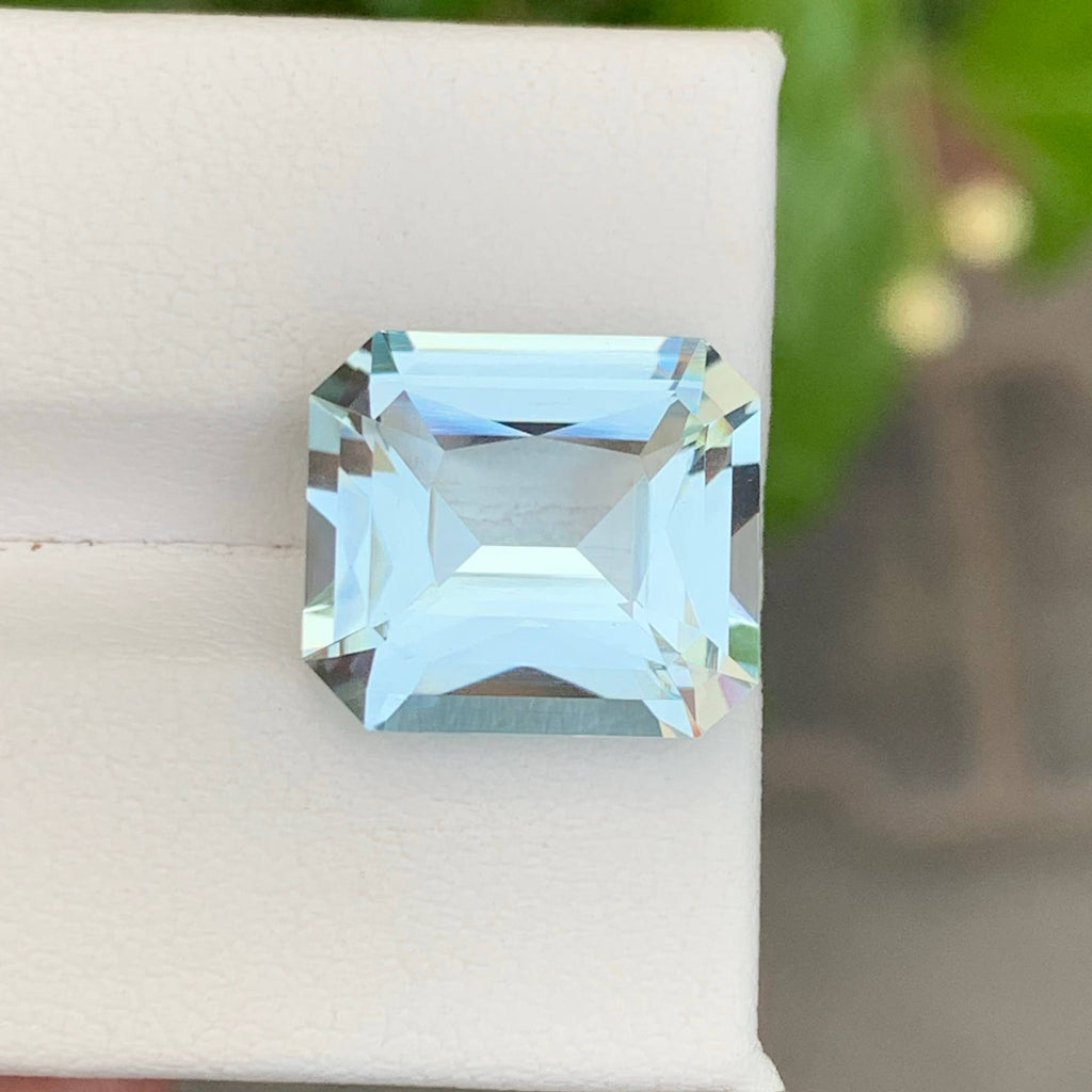 8.25 Carat Natural Loose Light Blue Aquamarine African Gemstone