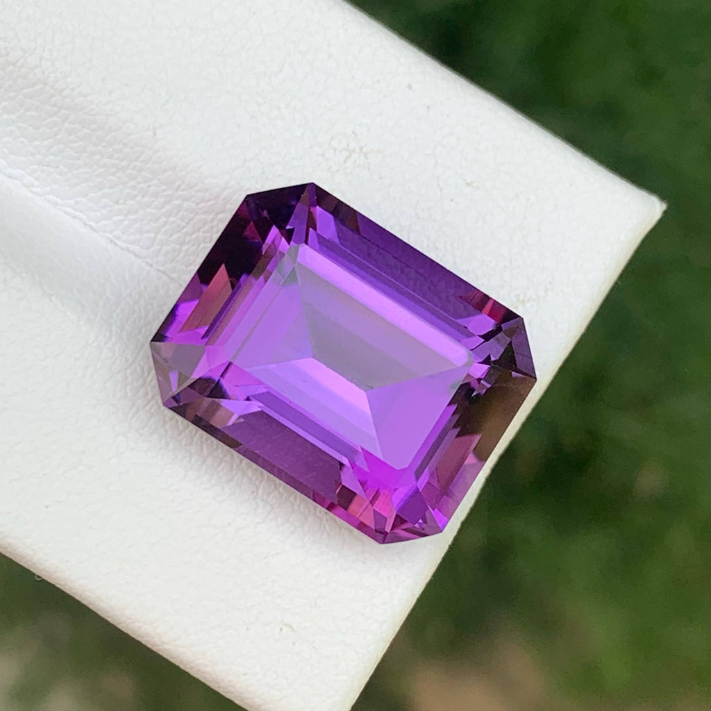 6.95 Carat Purple Amethyst Gem