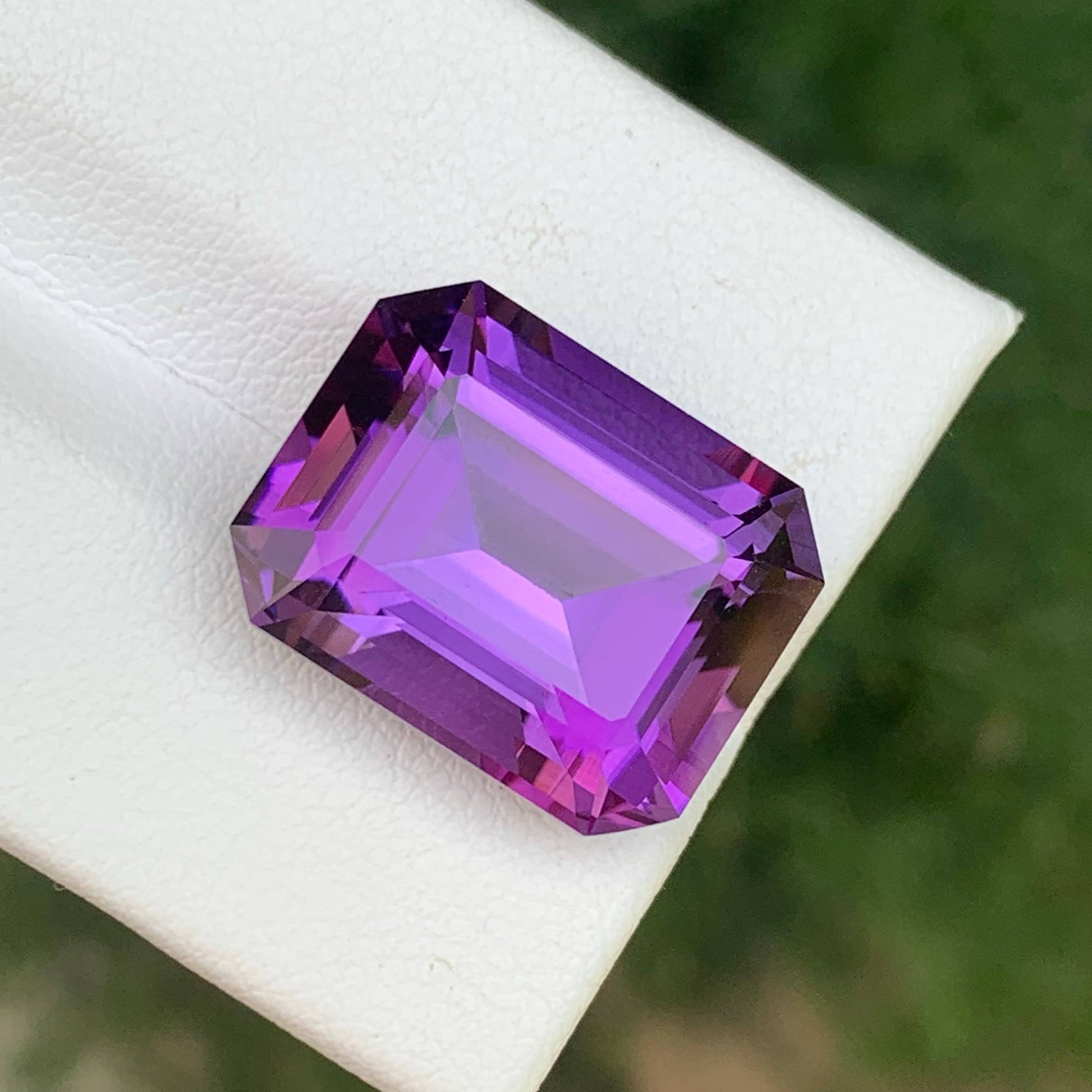 6.95 Carat Purple Amethyst Gem
