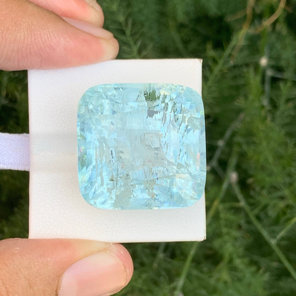 82 Carats Light Blue Aquamarine
