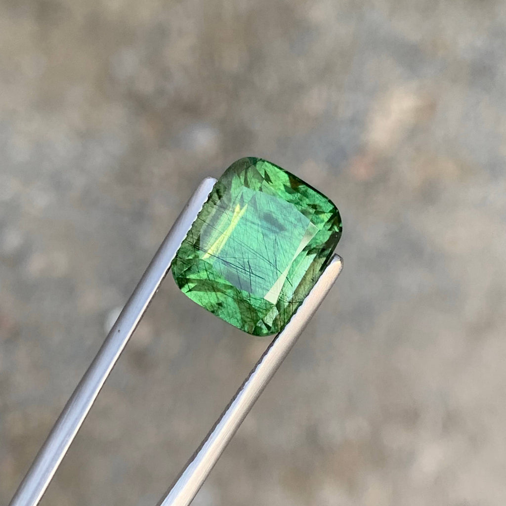 10.55 Carat Natural Loose Ludwigite Inclusion Peridot Cushion Cut Pakistani Gem