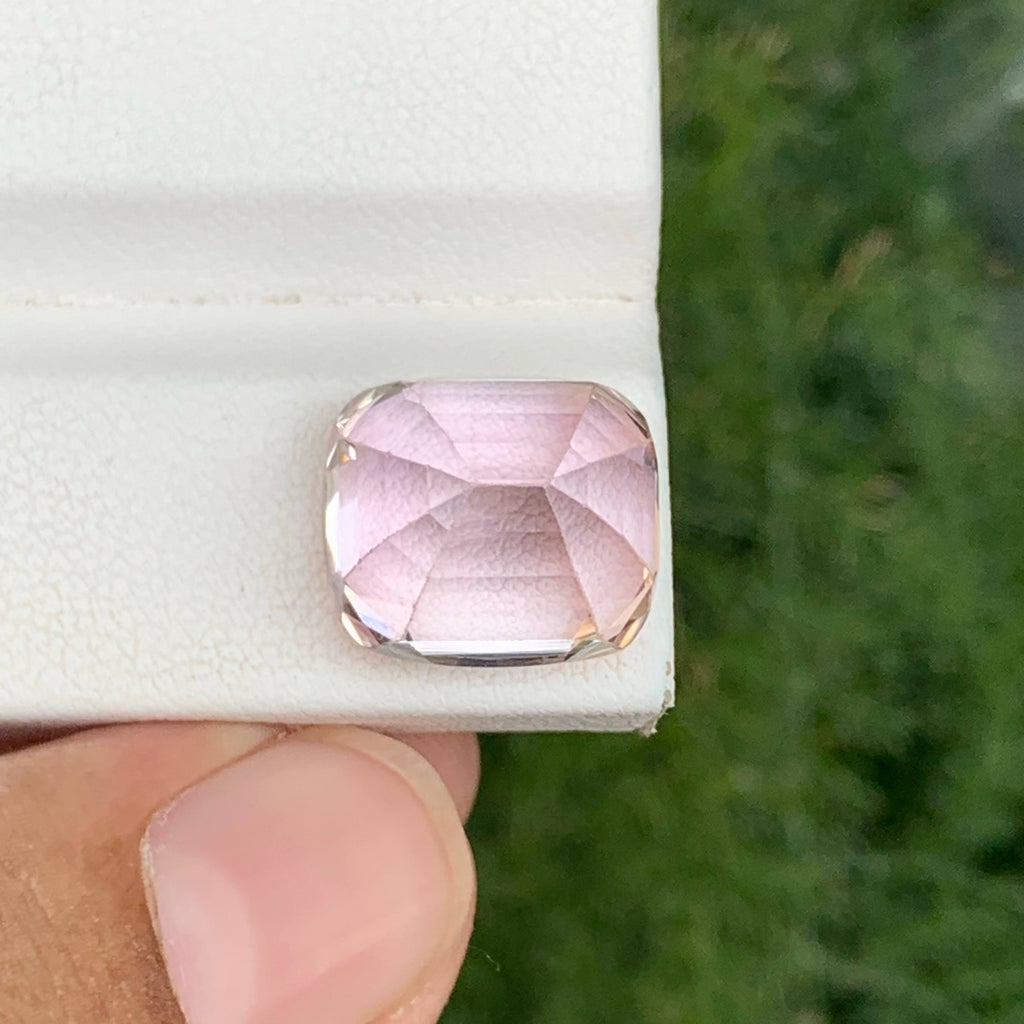 15.00 Carat Natural Pink Kunzite