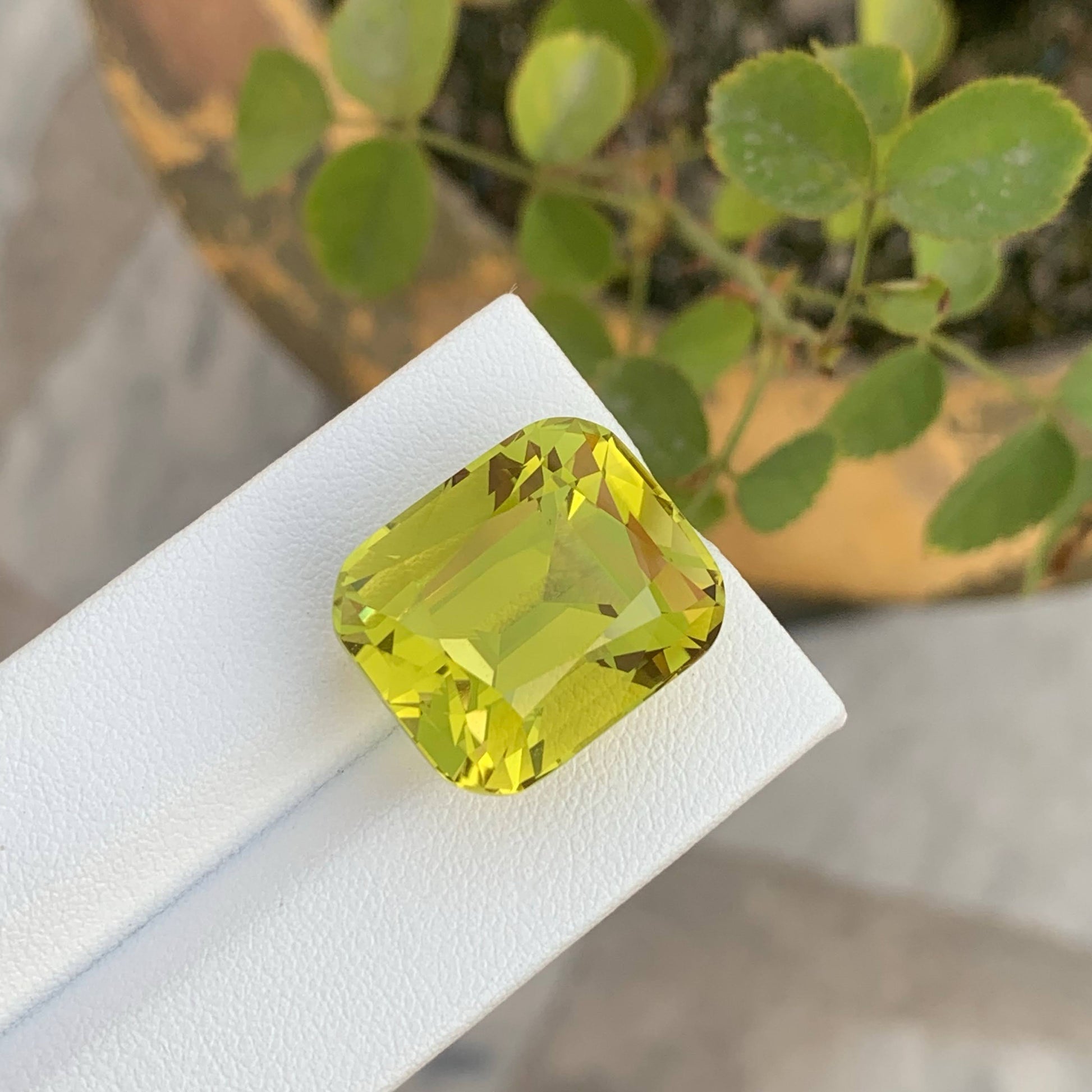 28.30 Ct Natural Lemon Citrine