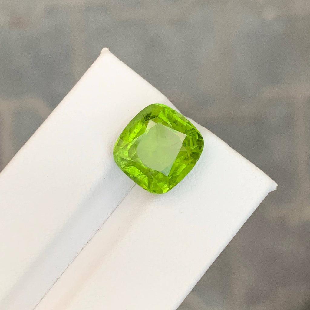 8.75 Carat Natural Loose Green Peridot Cushion Cut Pakistani Gemstone