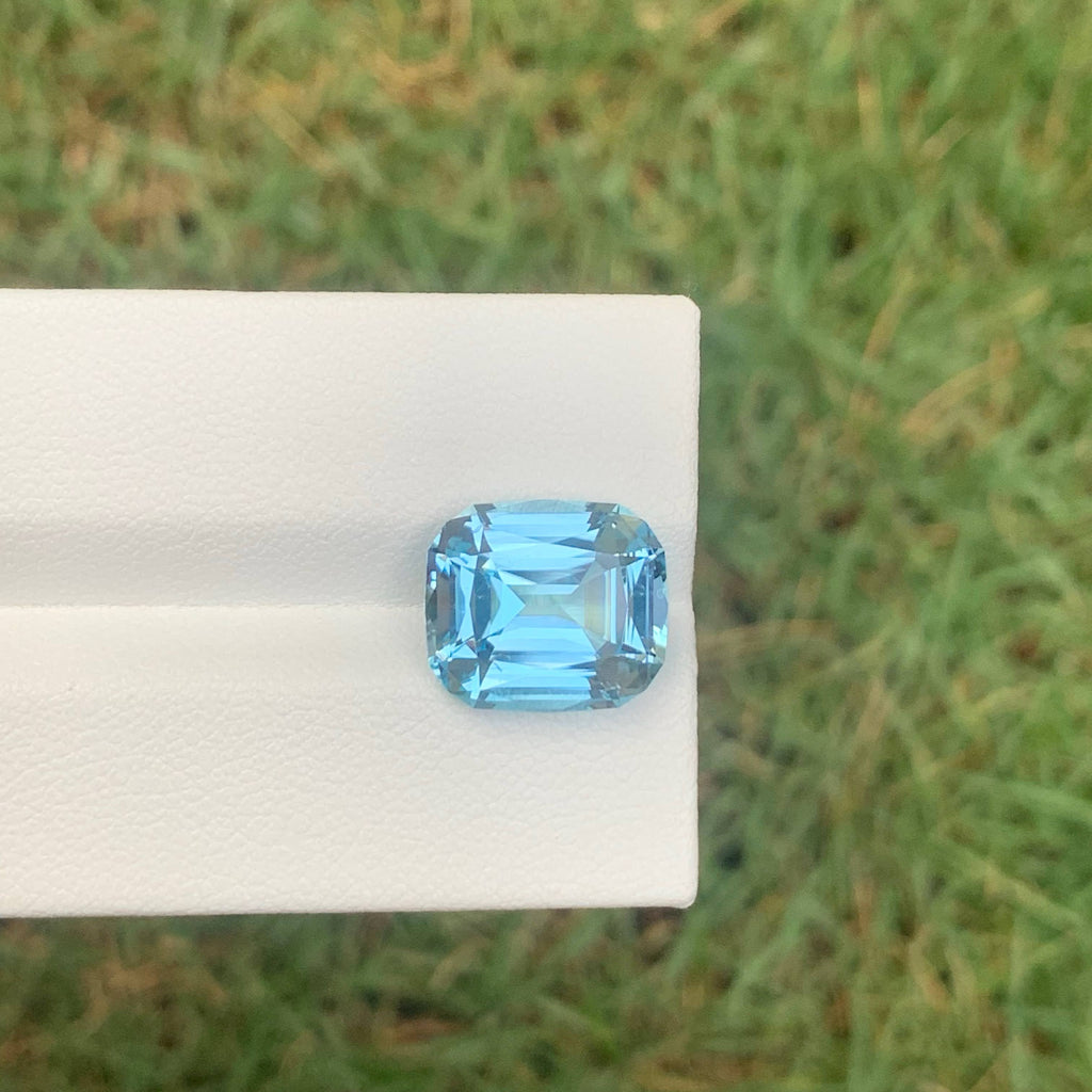 7.75 Carat Natural Loose Sky Blue Color Topaz Cushion Cut African Gemstone