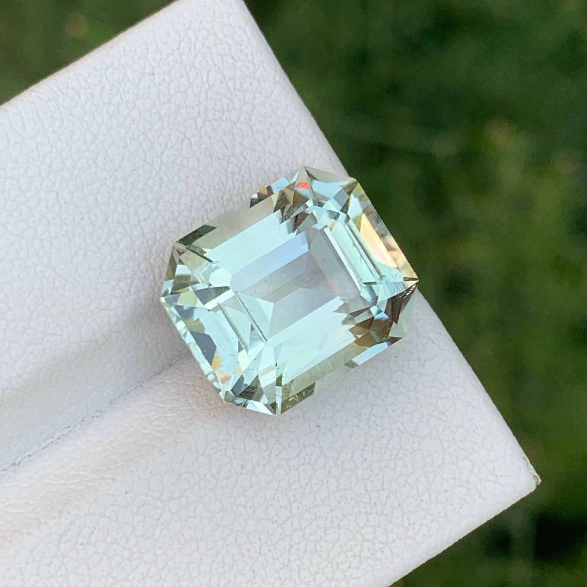 9.25 Carat Green Amethyst Stone