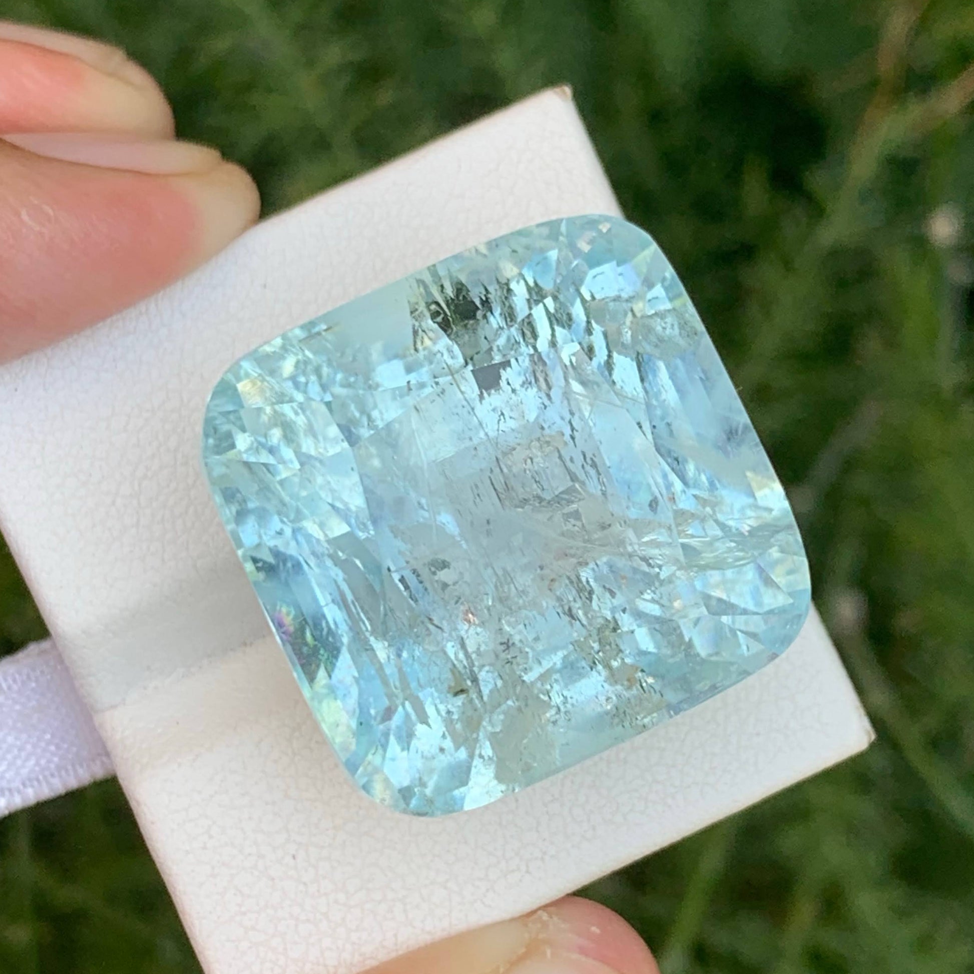 82 Carats Light Blue Aquamarine