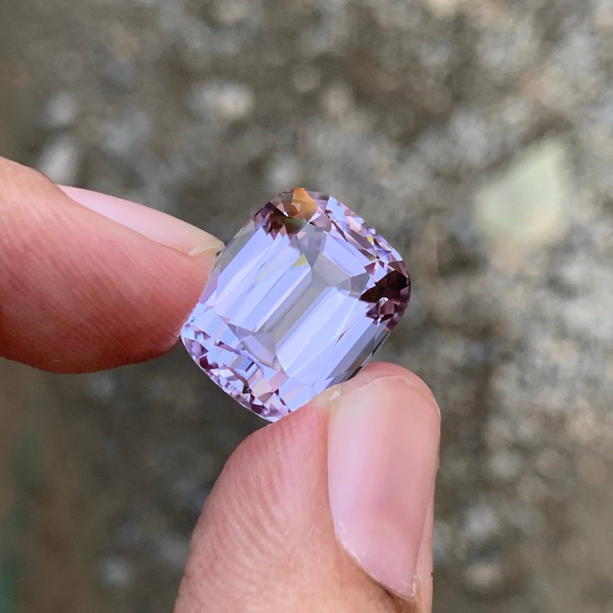 21.40 Carat Natural Loose Light Purple Kunzite Stone Cushion Cut Afghan Gemstone