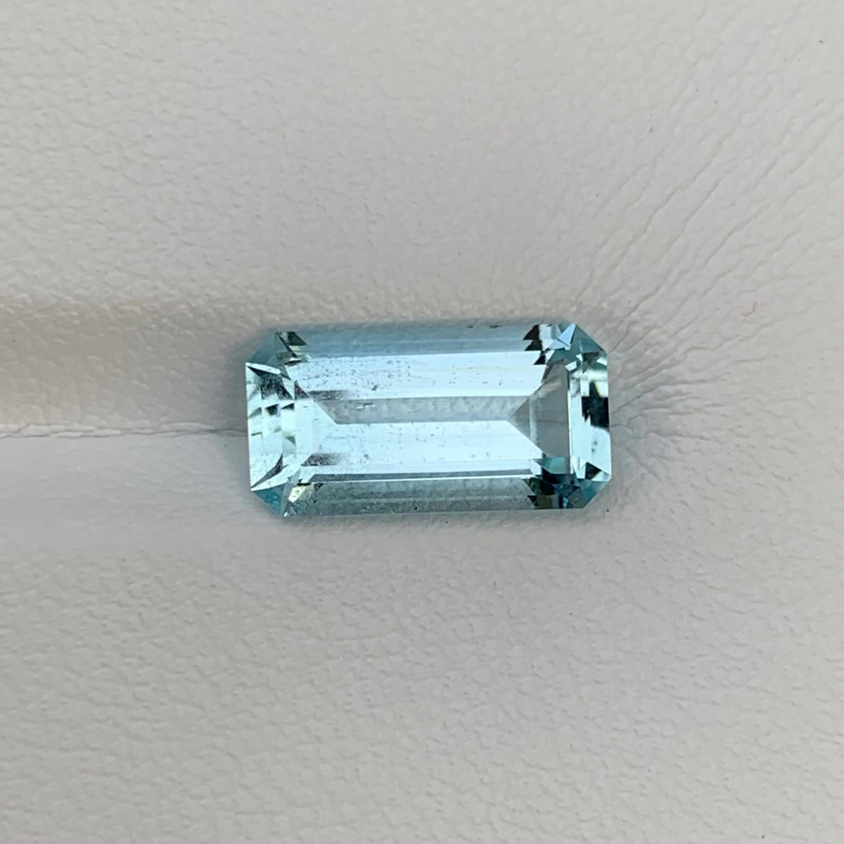 2-95-carat-light-blue-aquamarine-emerald-cut-pakistan-vvs-untreated-shop-now