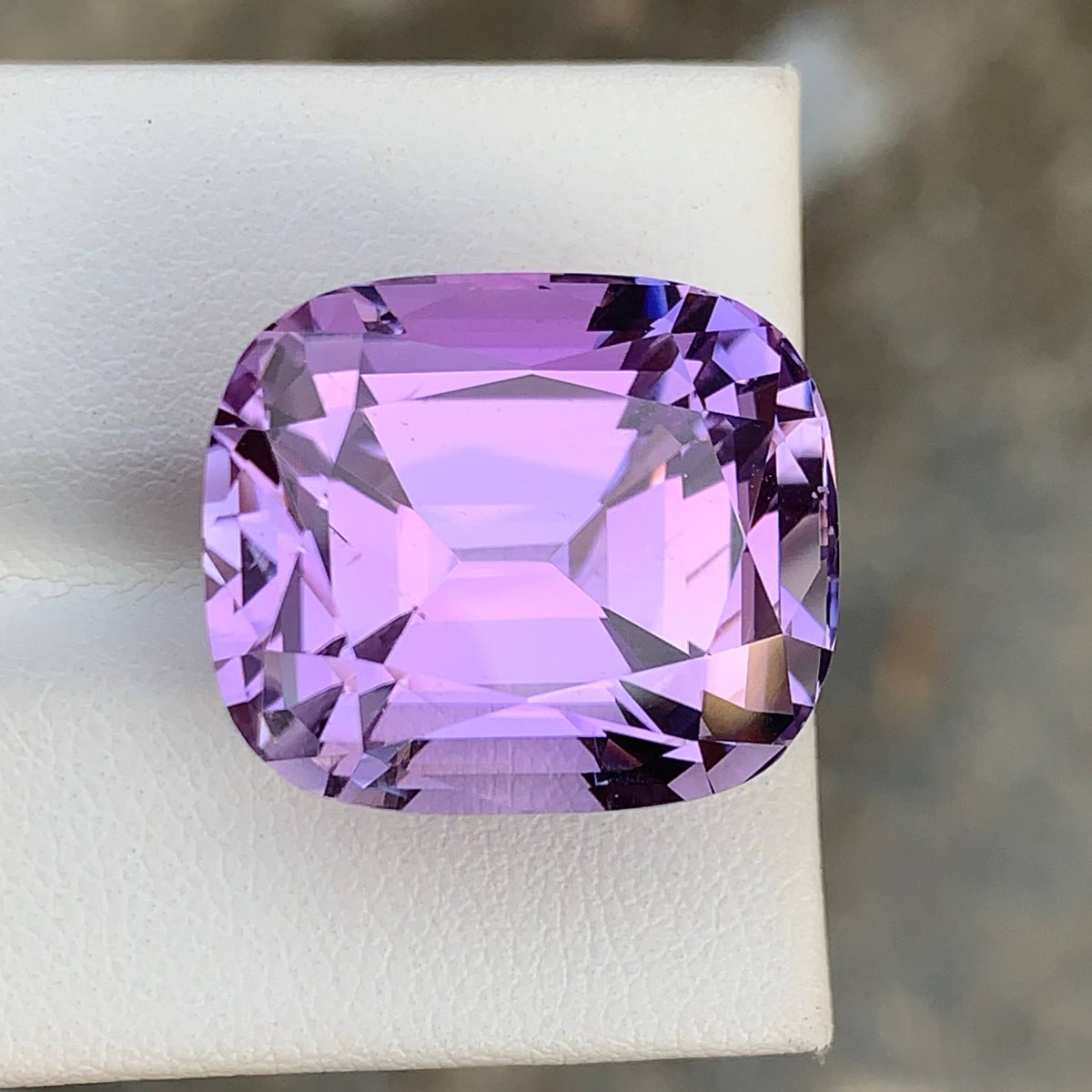 41.00 Ct Purple Kunzite Cushion Cut