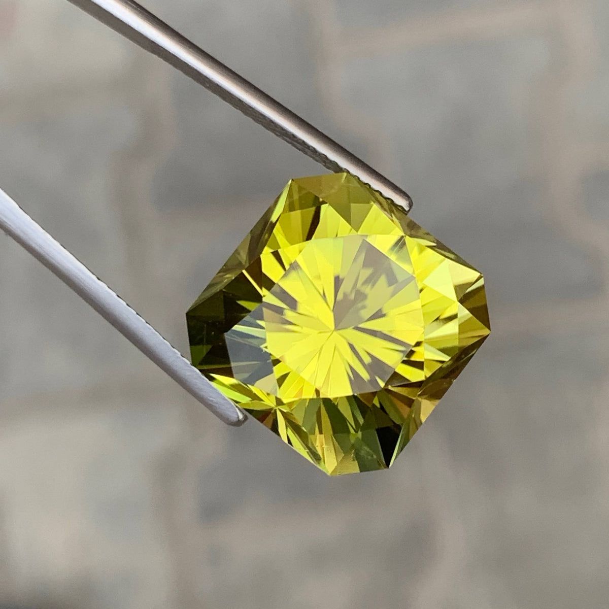 24.35 Carat Natural Loose Lemon Color Citrine Fancy Cut African Gemstone