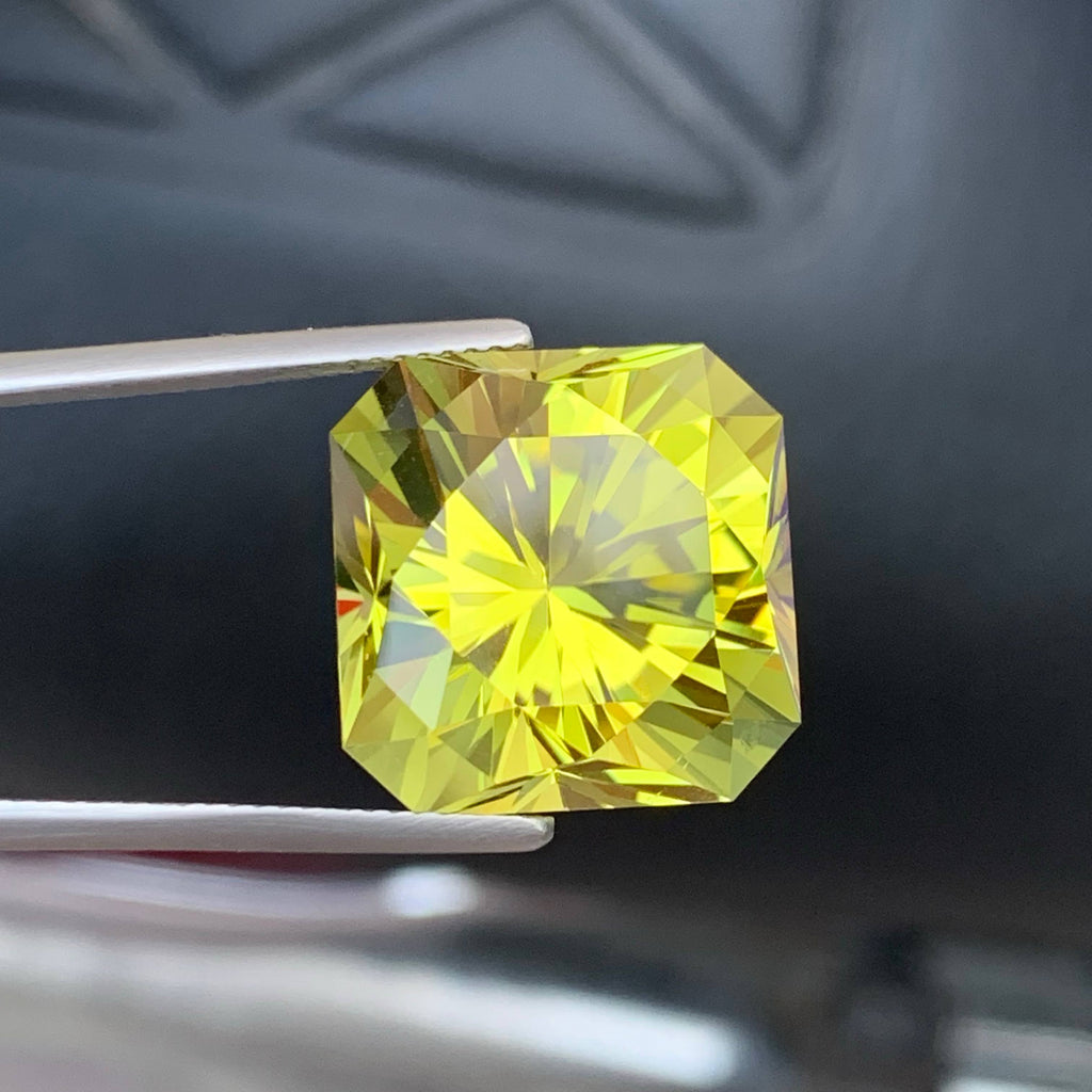 24.35 Carat Natural Loose Lemon Color Citrine Fancy Cut African Gemstone