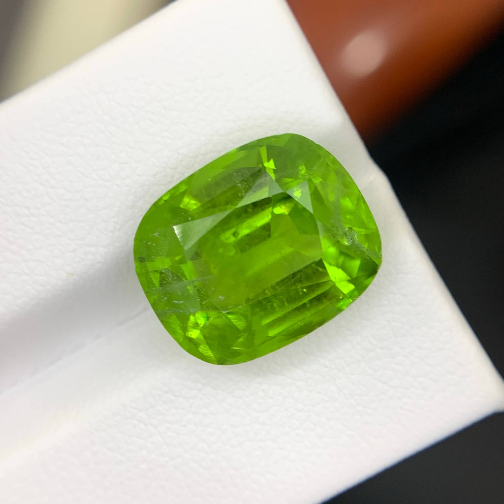 12.60 Carat Natural Loose Green Color Peridot Cushion Cut from Pakistan Gemstone