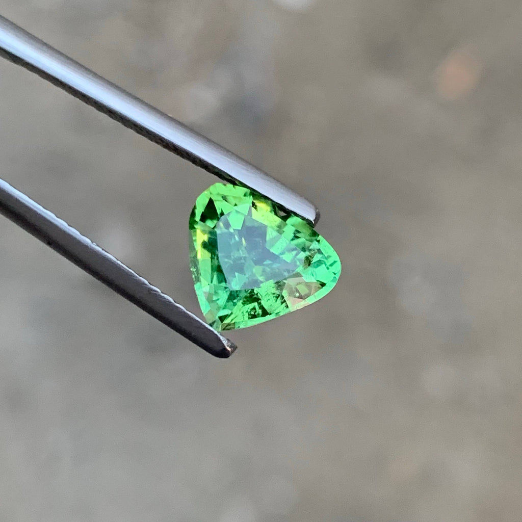 1.95 Carat Natural Loose Mint Green Tourmaline Heart Cut Afghan Gemstone