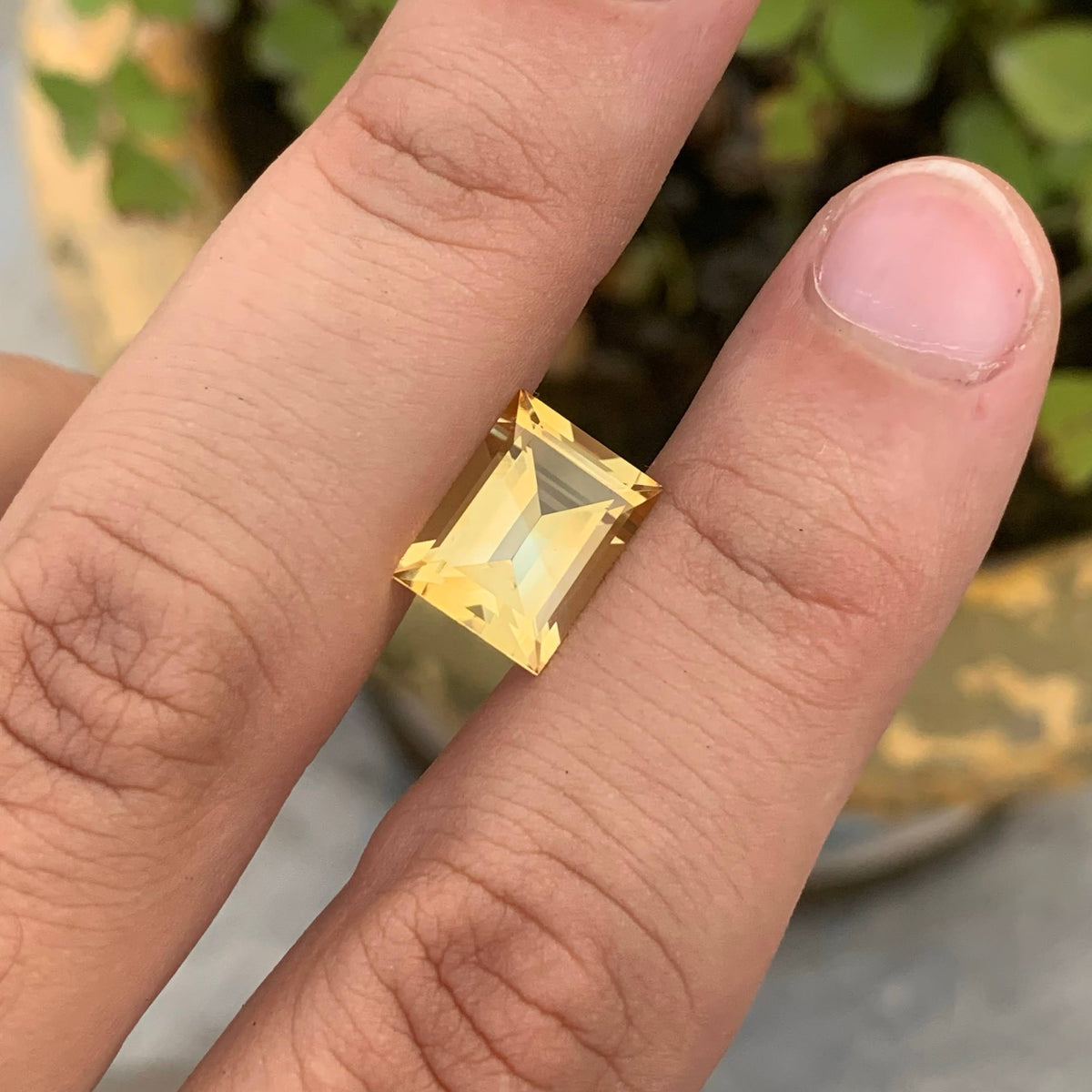 4.45 Carat Loose Golden Citrine – Baguette Cut, Brazil