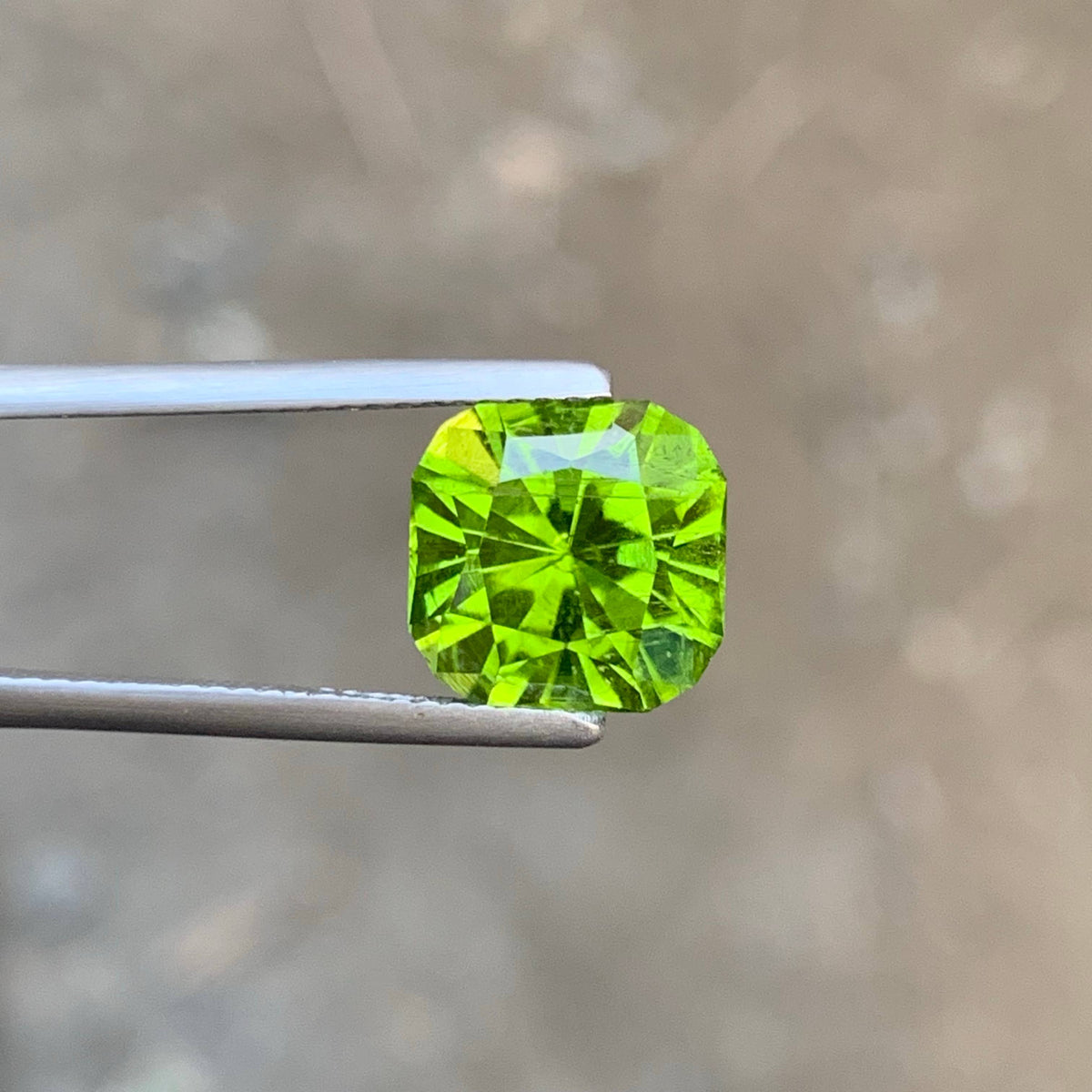 4.75 Carat Natural Loose Apple Green Peridot Stone Fancy Cut Pakistani Gemstone