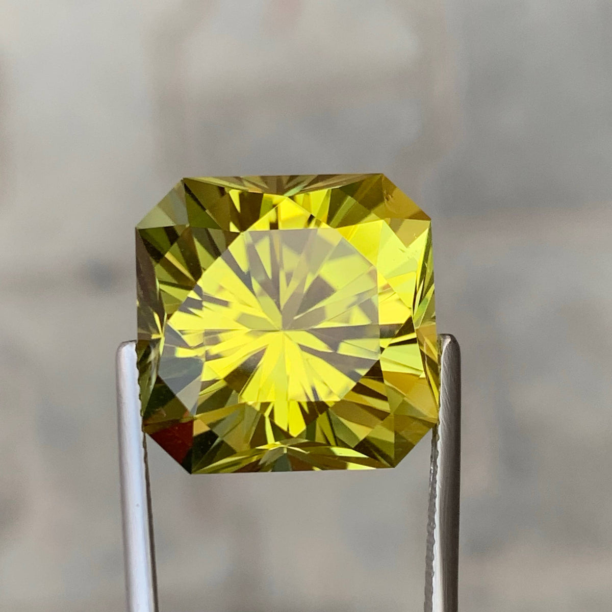 24.35 Carat Natural Loose Lemon Color Citrine Fancy Cut African Gemstone