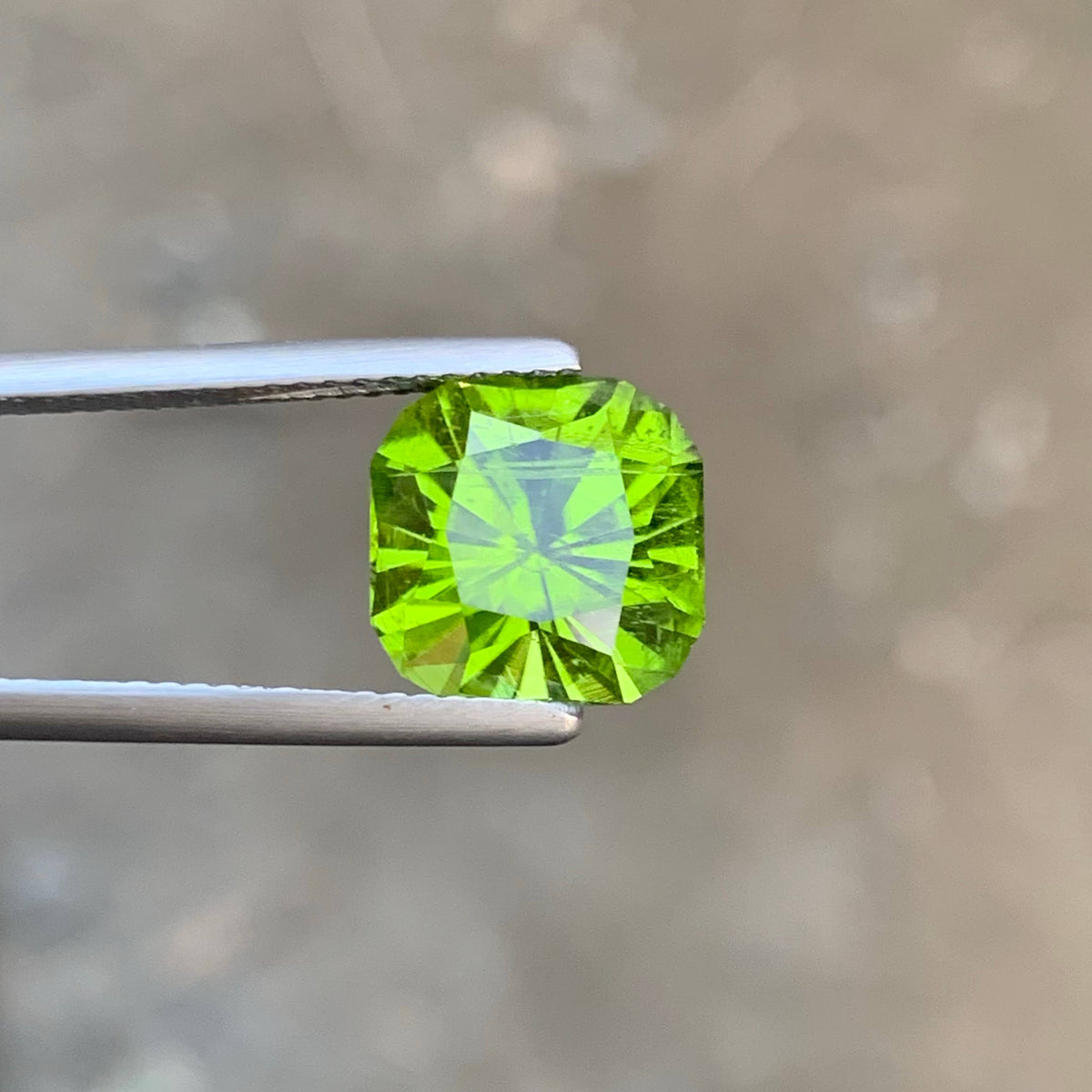 4.75 Carat Natural Loose Apple Green Peridot Stone Fancy Cut Pakistani Gemstone