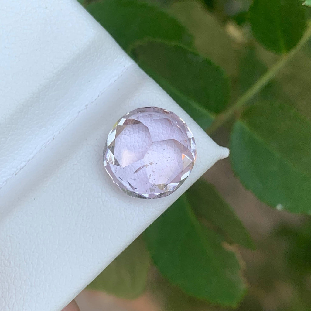 5.60 Carats Pink Morganite Gem