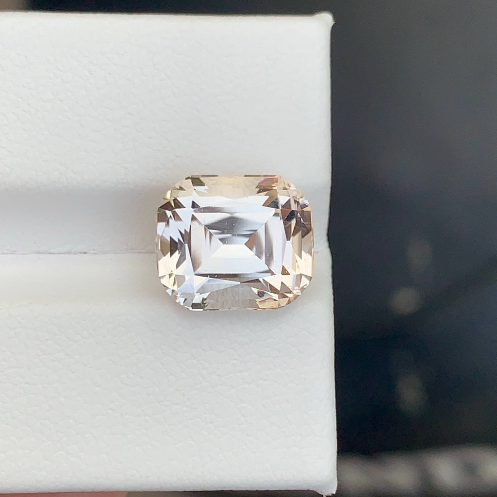 7.20 Carat Natural Loose Light Color Topaz Stone Cushion Cut Pakistan Gemstone