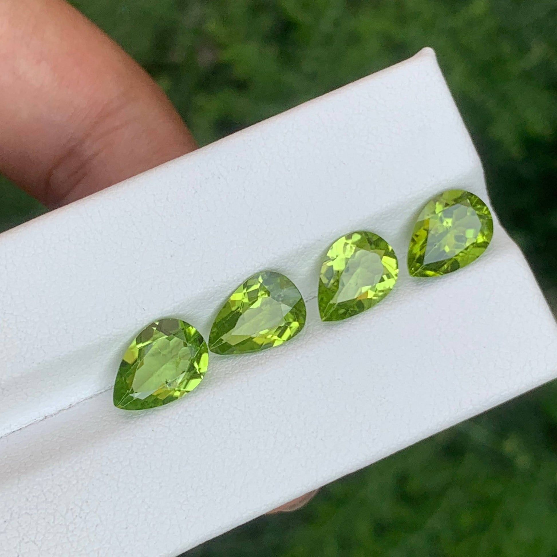 7.95 Carat Green Peridot Set