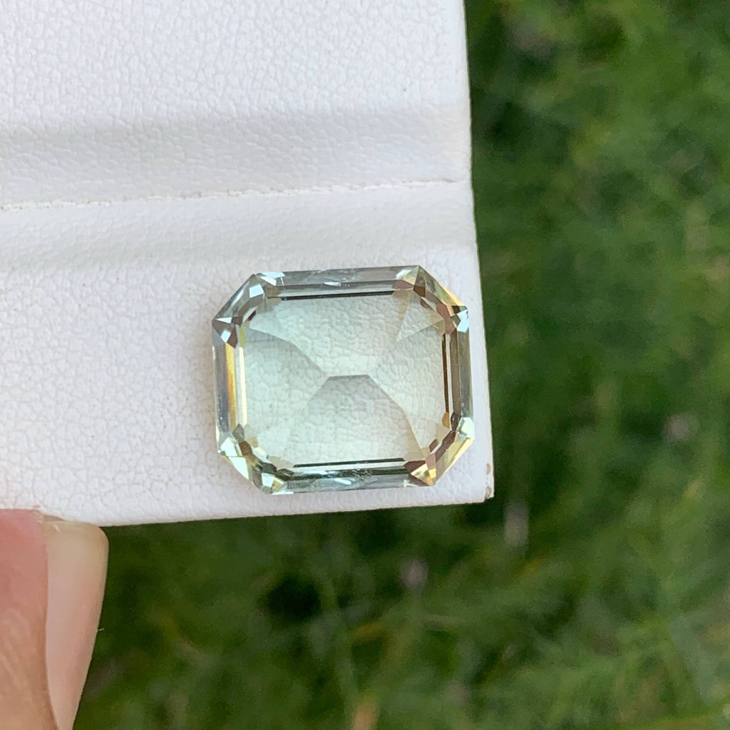 9.25 Carat Green Amethyst Stone