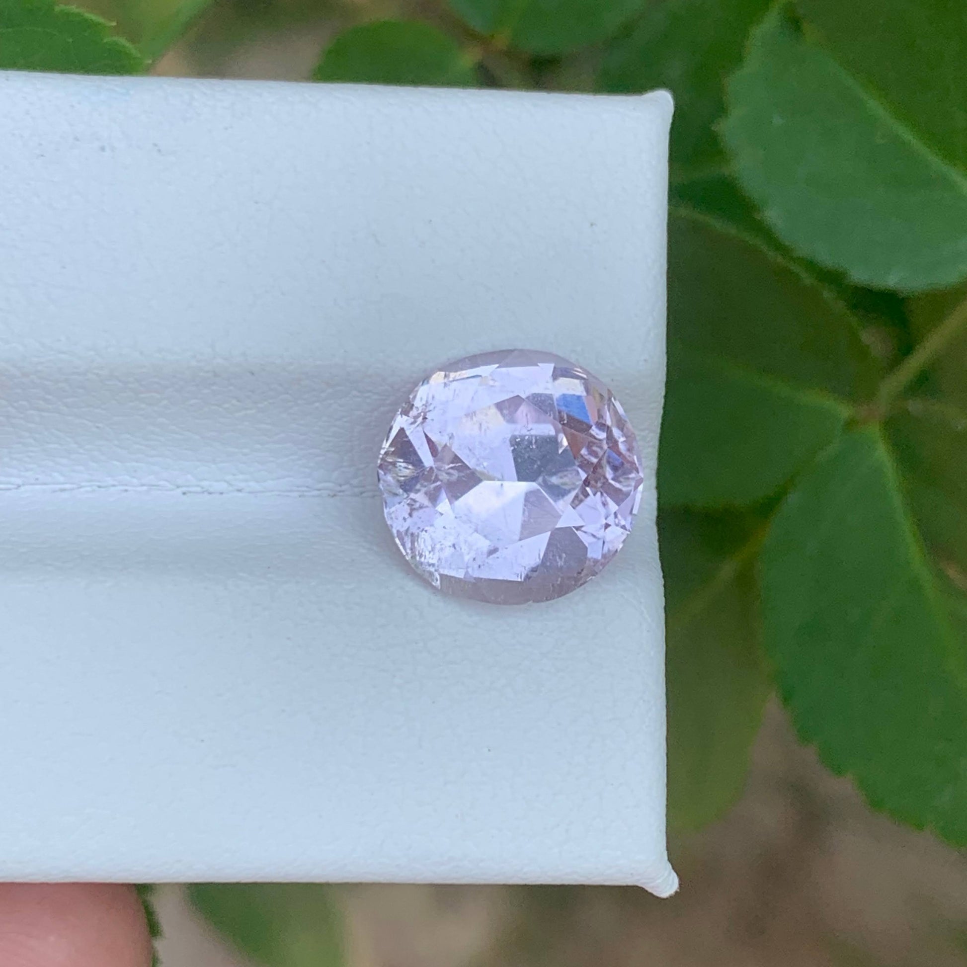 5.60 Carats Pink Morganite Gem