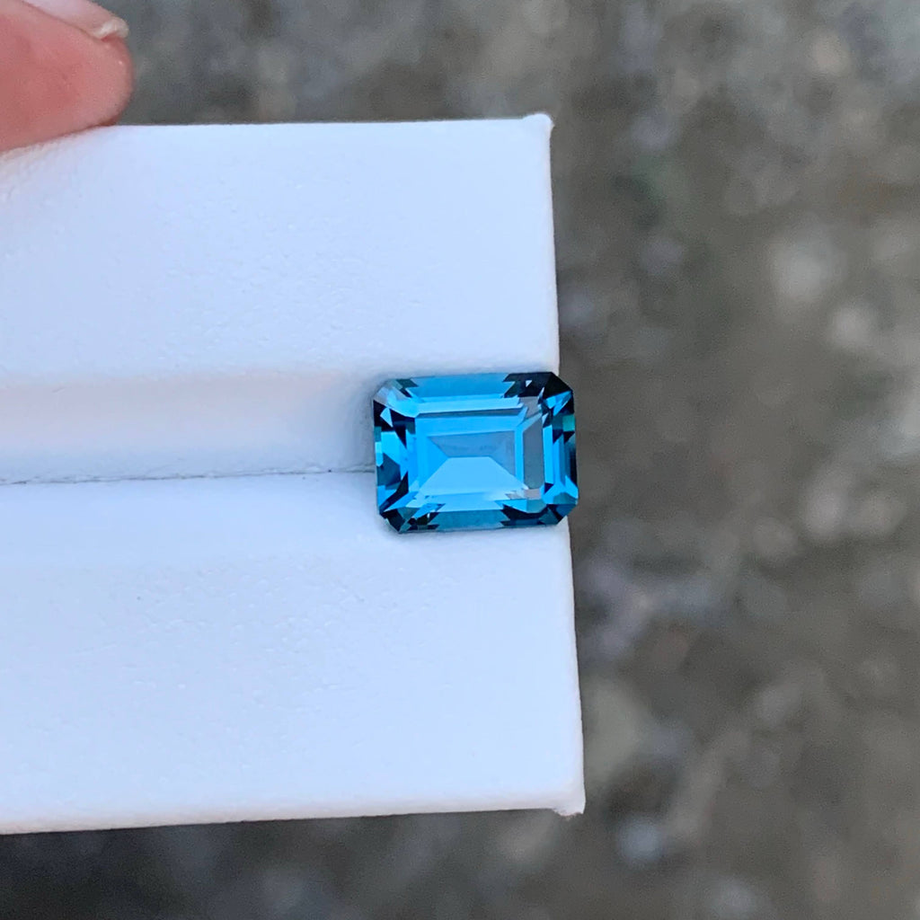 3.90 Carat Natural Loose London Blue Topaz Stone Emerald Cut African Gemstone
