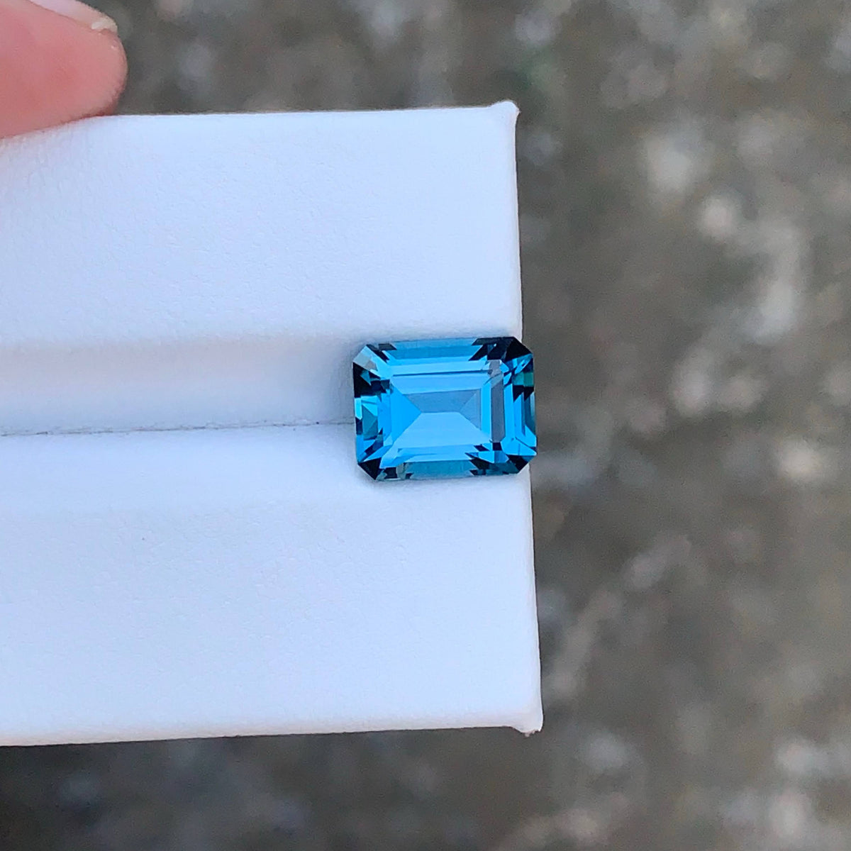 3.90 Carat Natural Loose London Blue Topaz Stone Emerald Cut African Gemstone