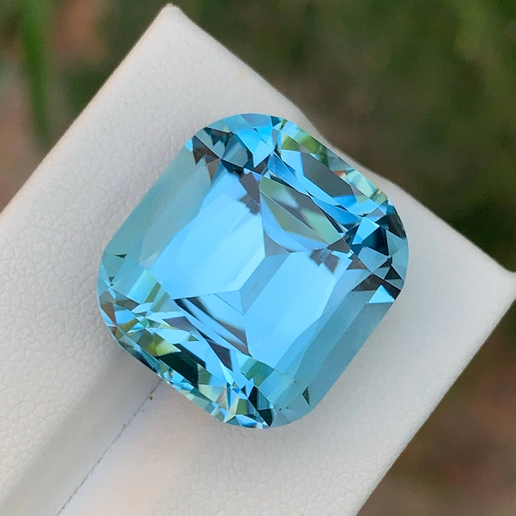 36.75 Carat Natural Loose Sky Blue Topaz For Pendant African Gemstone
