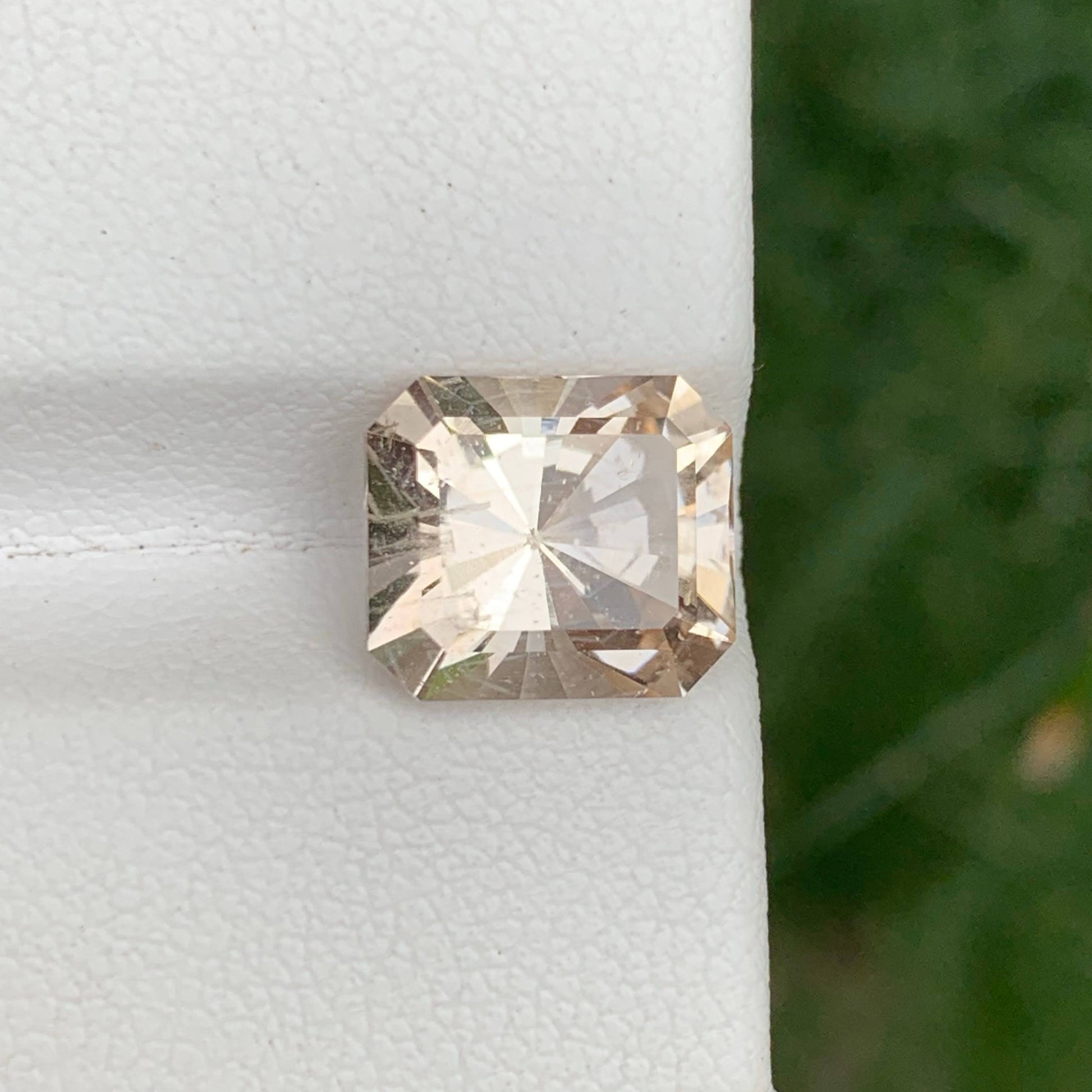 5.05 Carats Golden Topaz Stone