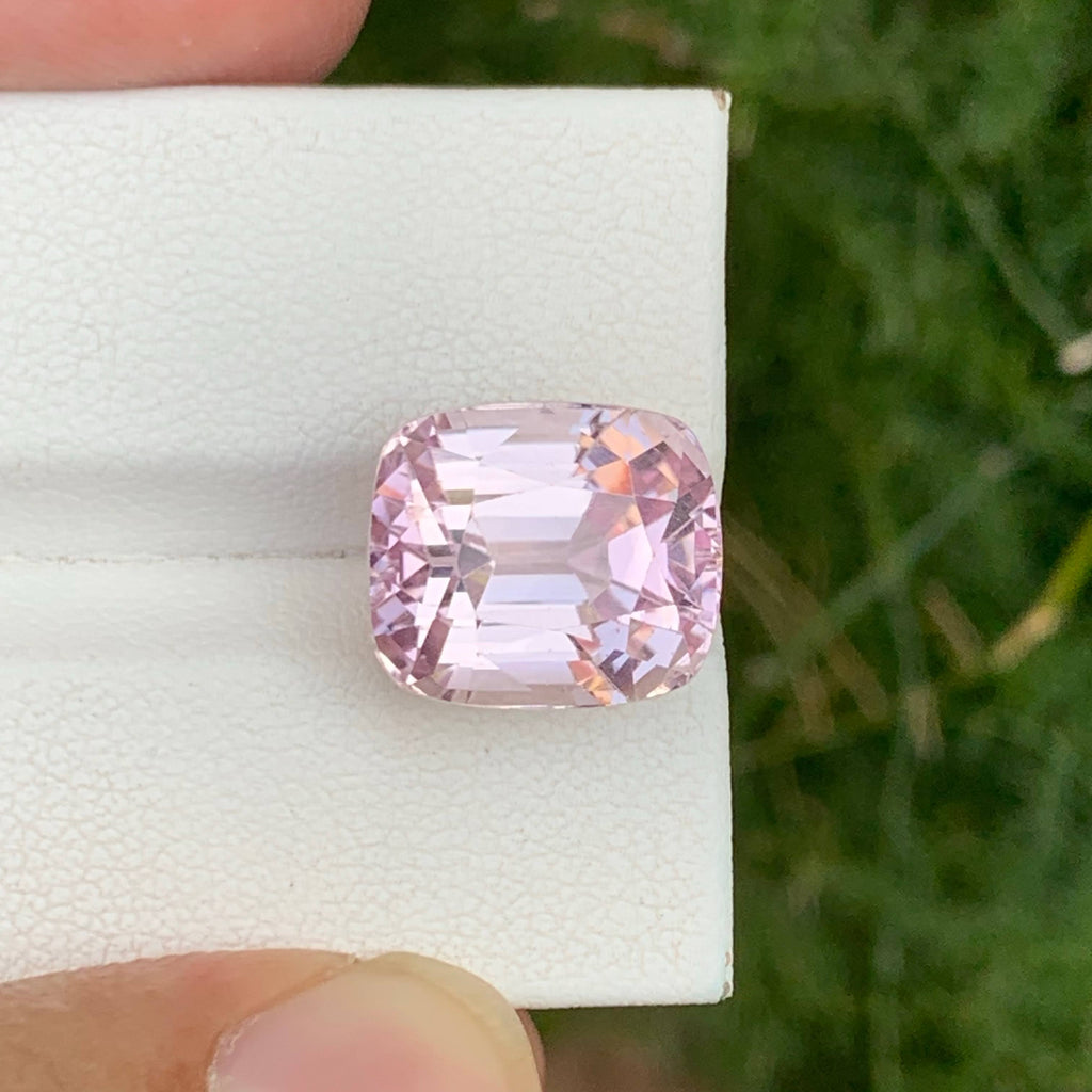 15.00 Carat Natural Pink Kunzite