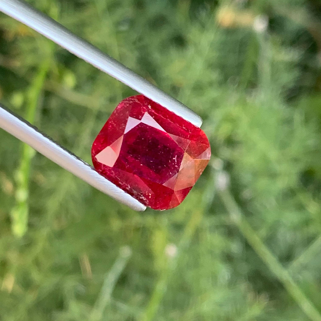 3.80 Carat Fine Rubellite Tourmaline