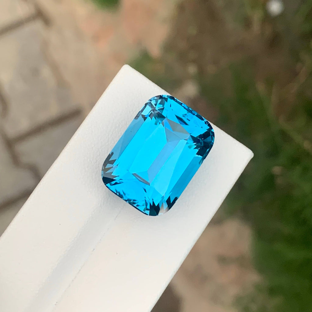 39.85 Carats Swiss Blue Topaz