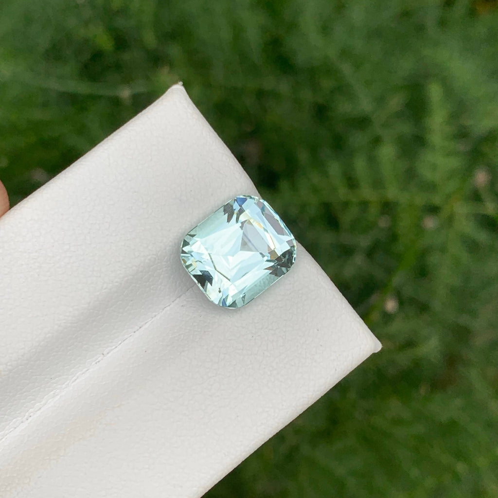 5.00 Carats Light Blue Aquamarine