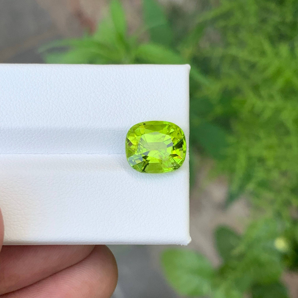 5.95 Carat Natural Loose Green Peridot Cushion Cut from Pakistan Gemstone